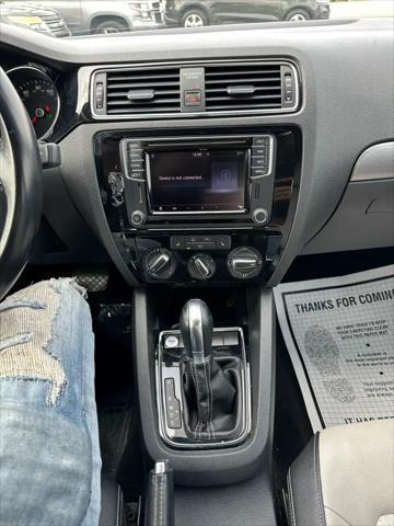 used 2016 Volkswagen Jetta car