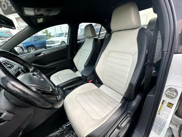 used 2016 Volkswagen Jetta car