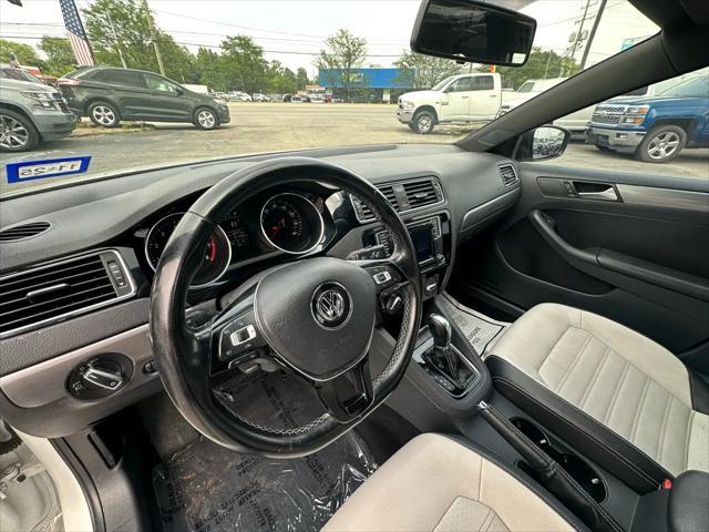 used 2016 Volkswagen Jetta car