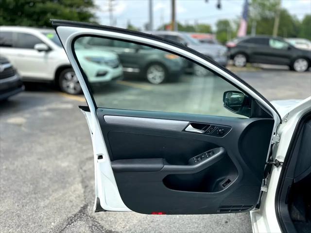 used 2016 Volkswagen Jetta car