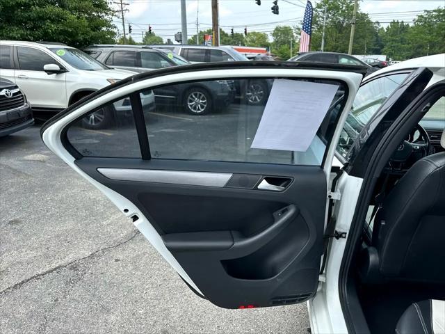 used 2016 Volkswagen Jetta car