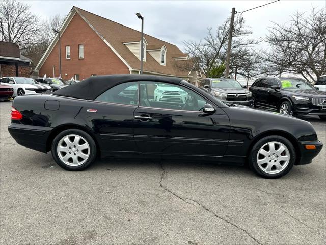 used 2001 Mercedes-Benz CLK-Class car