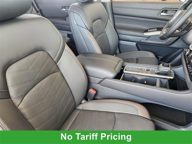 new 2025 Nissan Pathfinder car, priced at $51,254