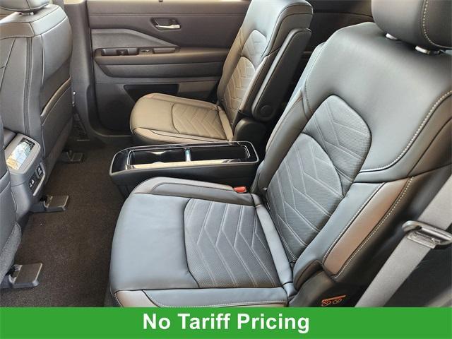 new 2025 Nissan Pathfinder car, priced at $51,254