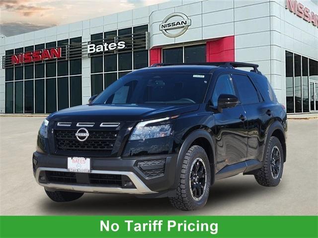 new 2025 Nissan Pathfinder car, priced at $43,715