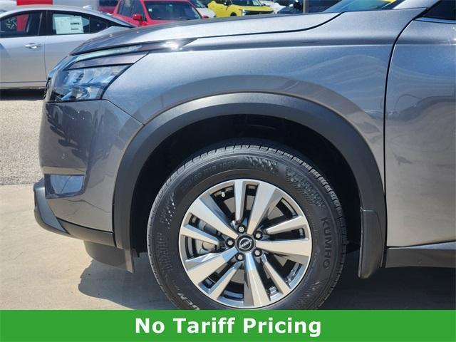used 2025 Nissan Pathfinder car, priced at $39,333