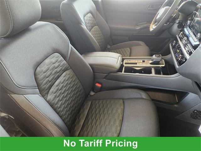 new 2025 Nissan Pathfinder car, priced at $36,745