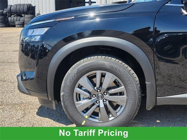 new 2025 Nissan Pathfinder car, priced at $36,745