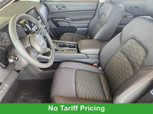 new 2025 Nissan Pathfinder car, priced at $36,745