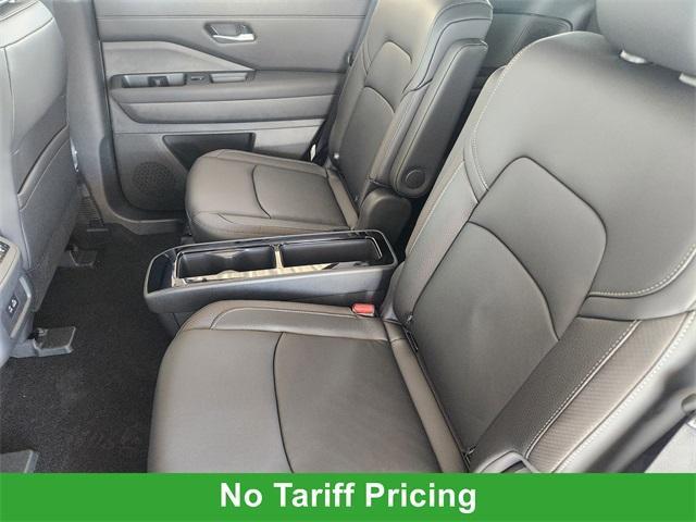 new 2025 Nissan Pathfinder car, priced at $44,702