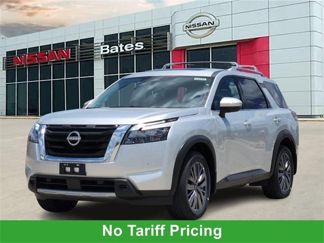 new 2025 Nissan Pathfinder car, priced at $44,702