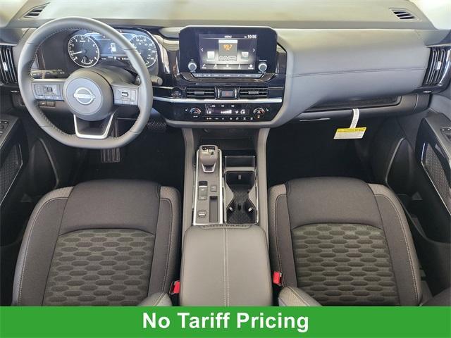 new 2025 Nissan Pathfinder car, priced at $39,353