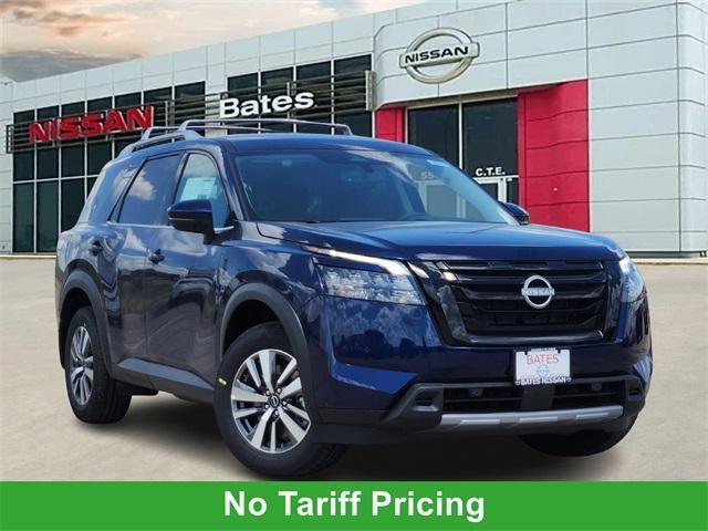 new 2025 Nissan Pathfinder car, priced at $42,262