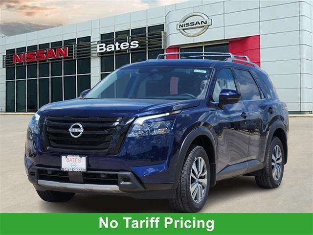 new 2025 Nissan Pathfinder car, priced at $42,262