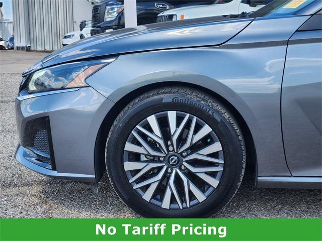 used 2023 Nissan Altima car, priced at $22,222