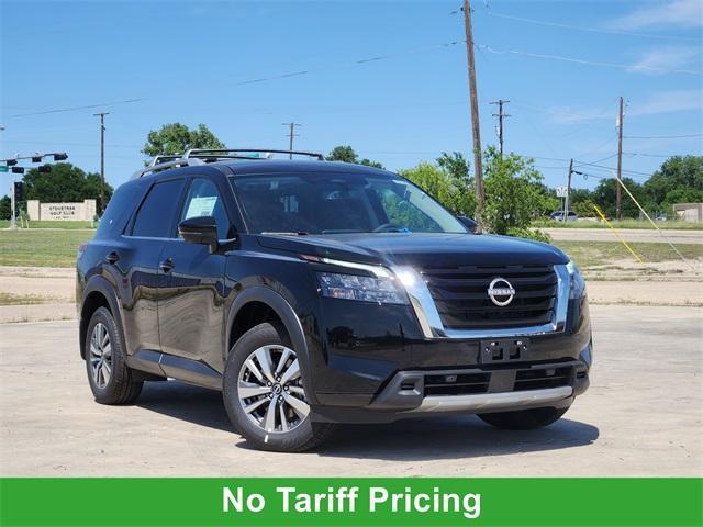 new 2025 Nissan Pathfinder car, priced at $41,891