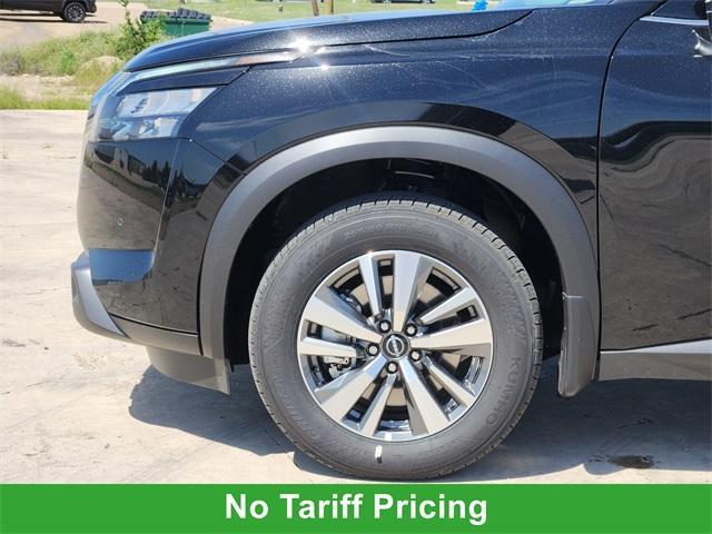 new 2025 Nissan Pathfinder car, priced at $41,891