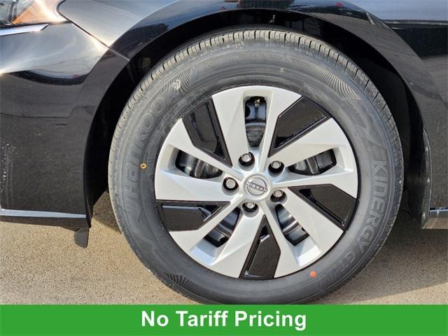 new 2025 Nissan Altima car, priced at $26,295