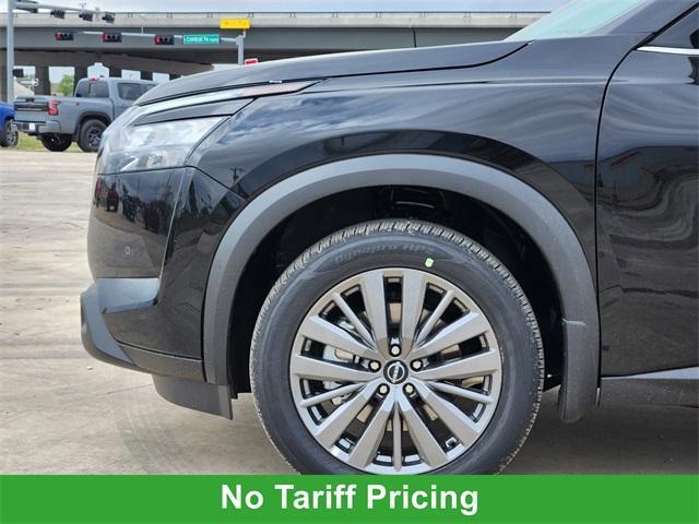 new 2025 Nissan Pathfinder car, priced at $43,802