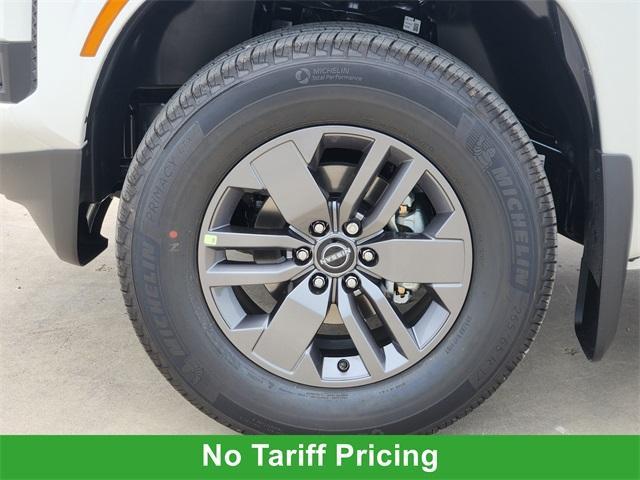 new 2025 Nissan Frontier car, priced at $36,876