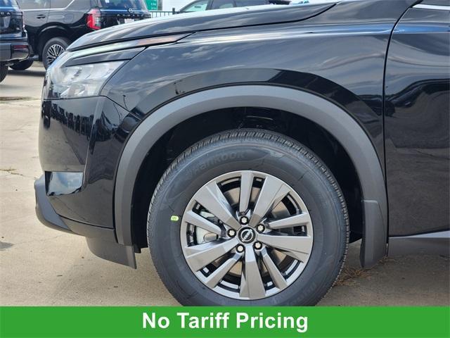 new 2025 Nissan Pathfinder car, priced at $31,058