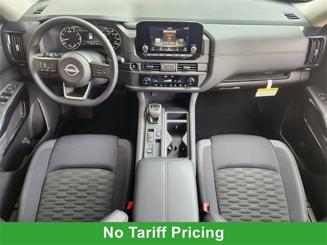 new 2025 Nissan Pathfinder car, priced at $31,058