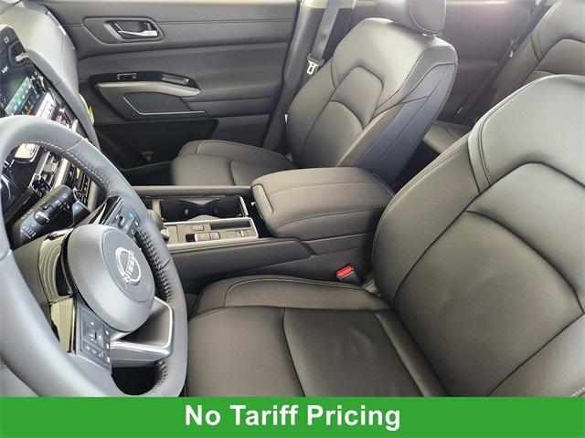 new 2025 Nissan Pathfinder car, priced at $44,125