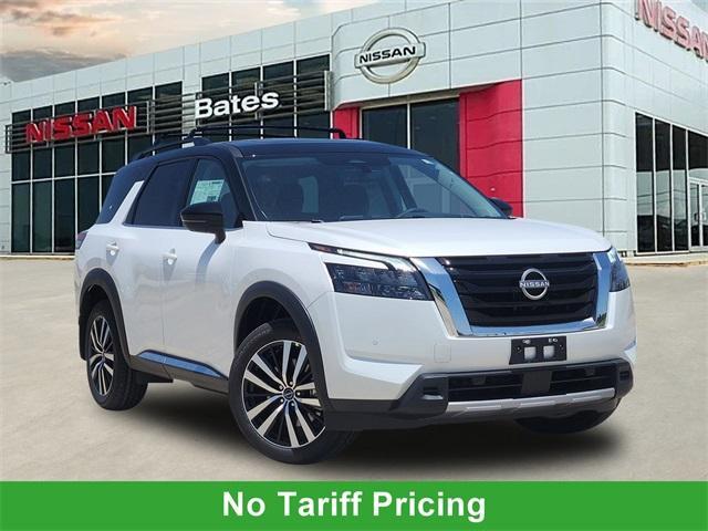 new 2025 Nissan Pathfinder car, priced at $49,336