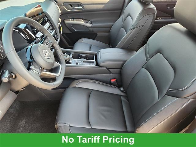new 2025 Nissan Pathfinder car, priced at $37,361