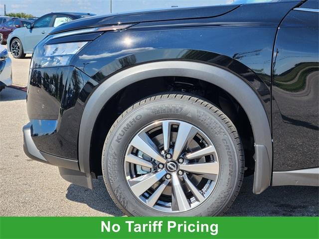 new 2025 Nissan Pathfinder car, priced at $37,361