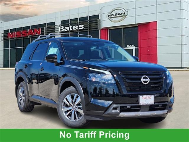 new 2025 Nissan Pathfinder car, priced at $37,361