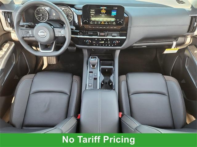 new 2025 Nissan Pathfinder car, priced at $37,361