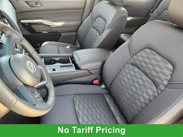 new 2025 Nissan Pathfinder car, priced at $41,572