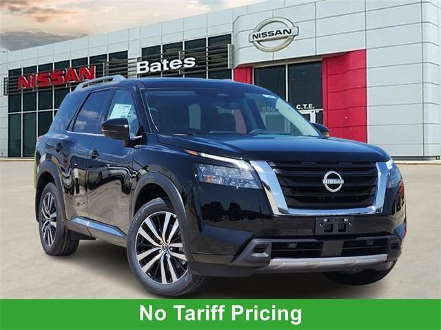 new 2025 Nissan Pathfinder car, priced at $47,996
