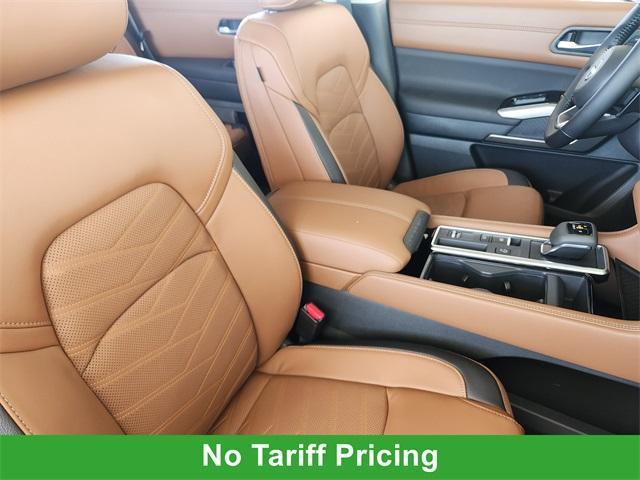 new 2025 Nissan Pathfinder car, priced at $47,996