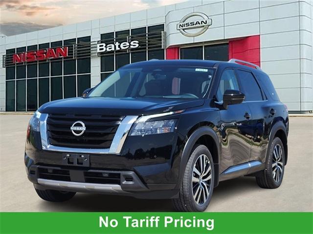 new 2025 Nissan Pathfinder car, priced at $47,996