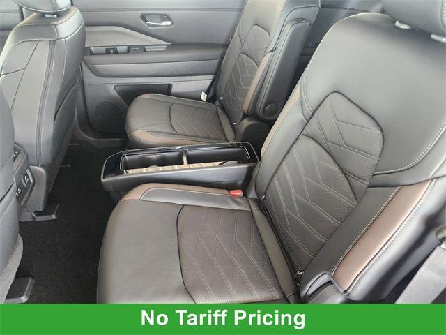 new 2025 Nissan Pathfinder car, priced at $50,314