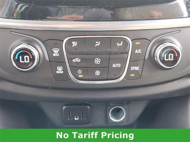 used 2022 Chevrolet Traverse car, priced at $25,999