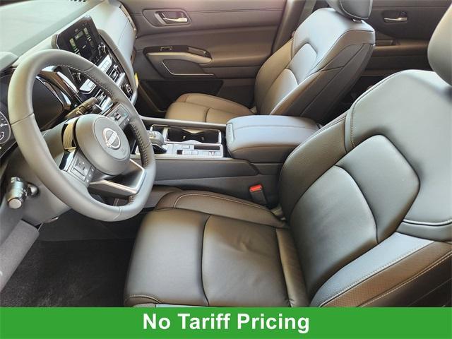 new 2025 Nissan Pathfinder car, priced at $42,685
