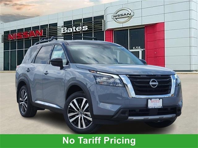 new 2025 Nissan Pathfinder car, priced at $49,853