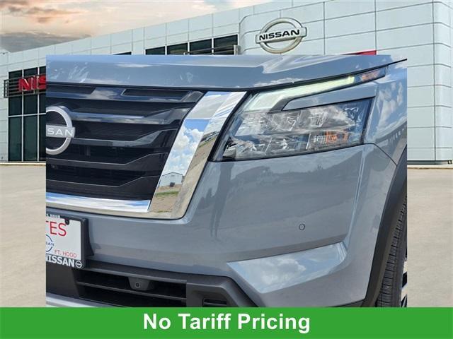 new 2025 Nissan Pathfinder car, priced at $49,853
