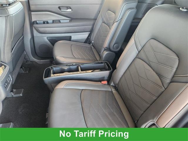 new 2025 Nissan Pathfinder car, priced at $49,853