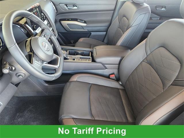 new 2025 Nissan Pathfinder car, priced at $49,853