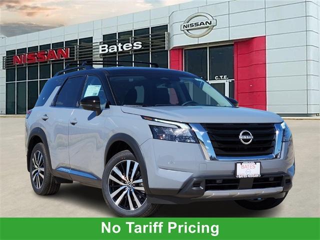 new 2025 Nissan Pathfinder car, priced at $49,853