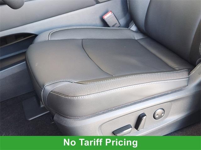 new 2025 Nissan Pathfinder car, priced at $43,402
