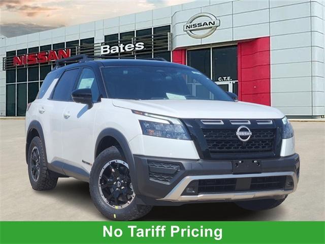 new 2025 Nissan Pathfinder car, priced at $39,763