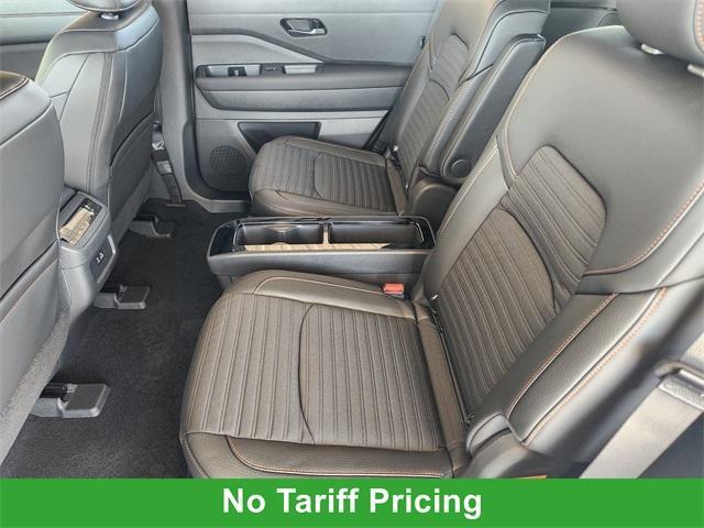 new 2025 Nissan Pathfinder car, priced at $39,763