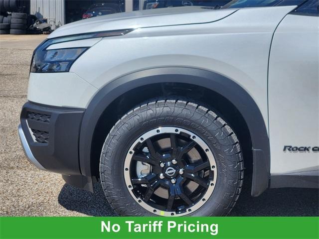 new 2025 Nissan Pathfinder car, priced at $39,763