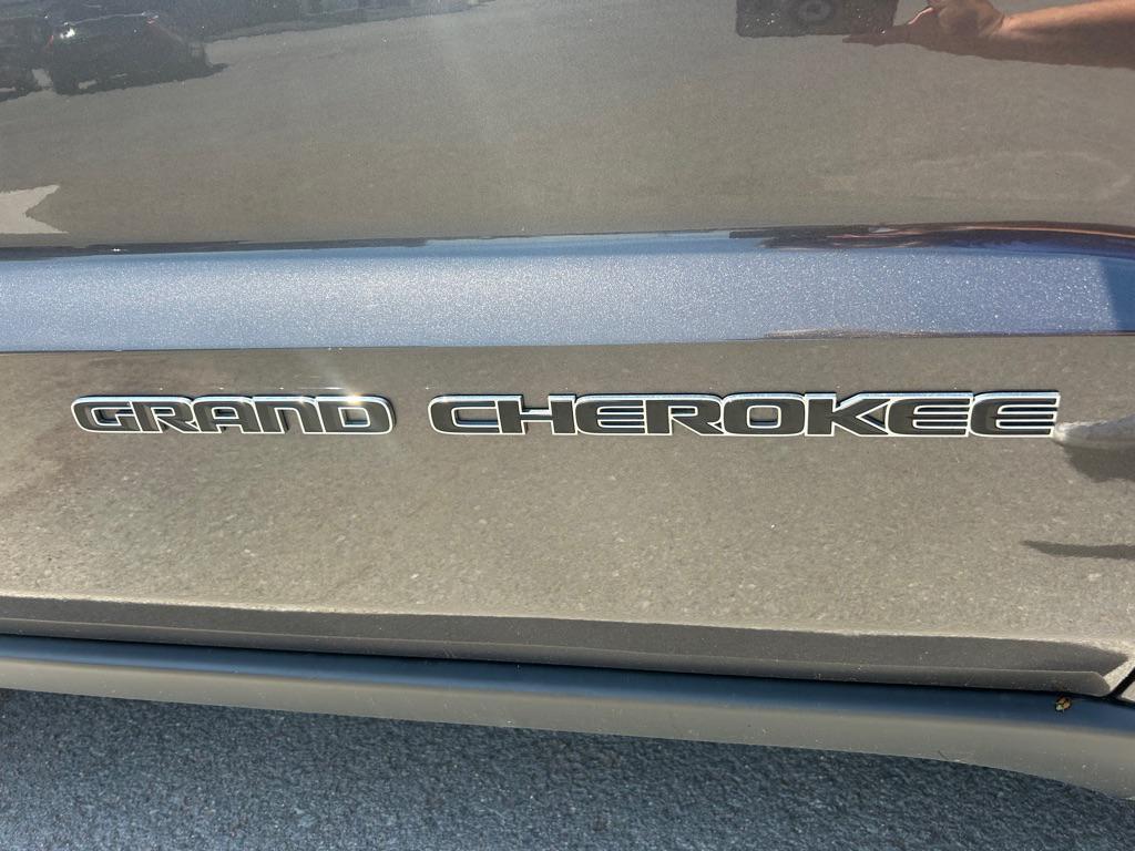 used 2021 Jeep Grand Cherokee car, priced at $28,995
