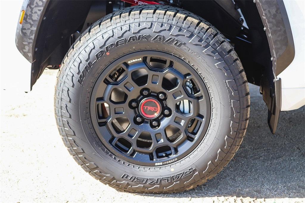 new 2025 Toyota Tundra Hybrid car, priced at $76,204